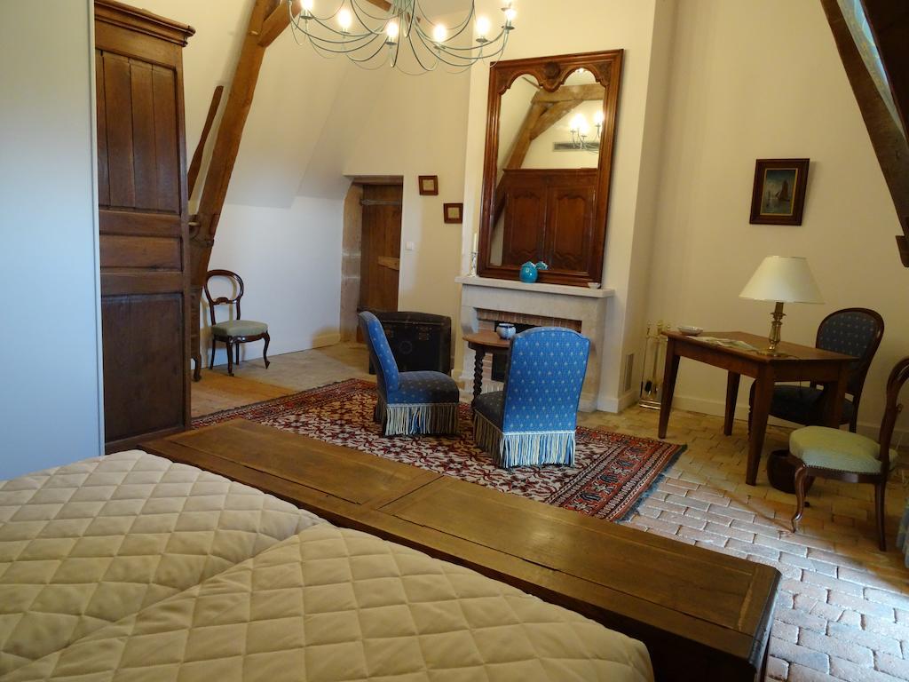 Bed and Breakfast Gentilhommiere De Collonges Prisse Номер фото