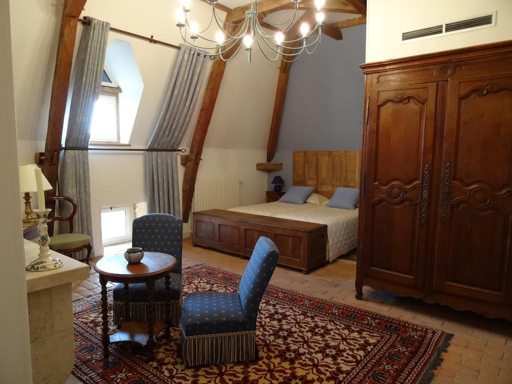 Bed and Breakfast Gentilhommiere De Collonges Prisse Номер фото